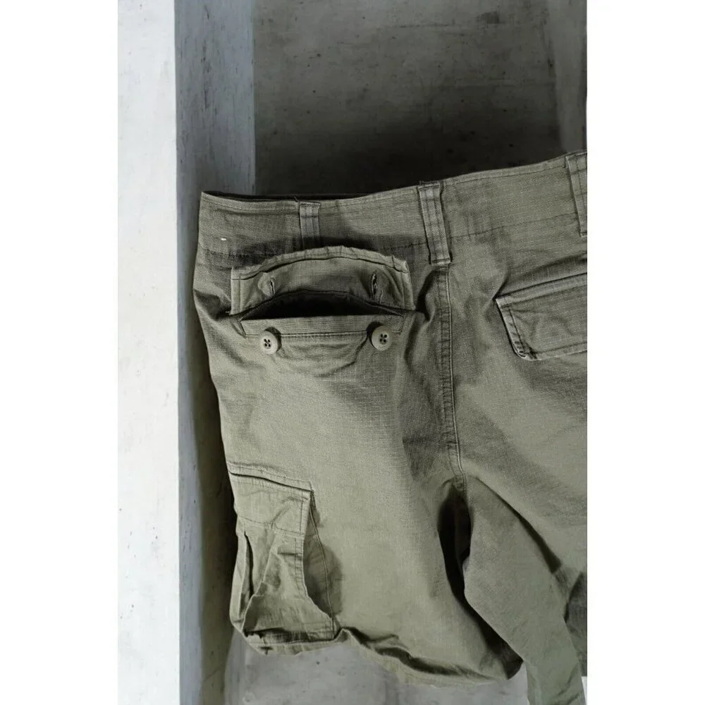 Nike SB Cargo Shorts Men's Size 32 Green Ripstop Utility Skateboarding Shorts